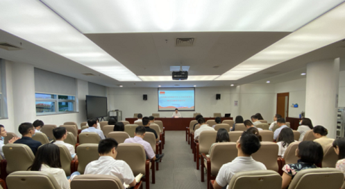 市委編辦舉辦紀律教育學習月動員部署會暨黨風廉政專題黨課185.png