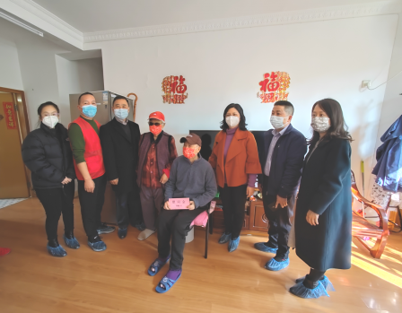 市委編辦春節前夕組織到“一對一”掛點聯系社區開展走訪慰問活動429.png